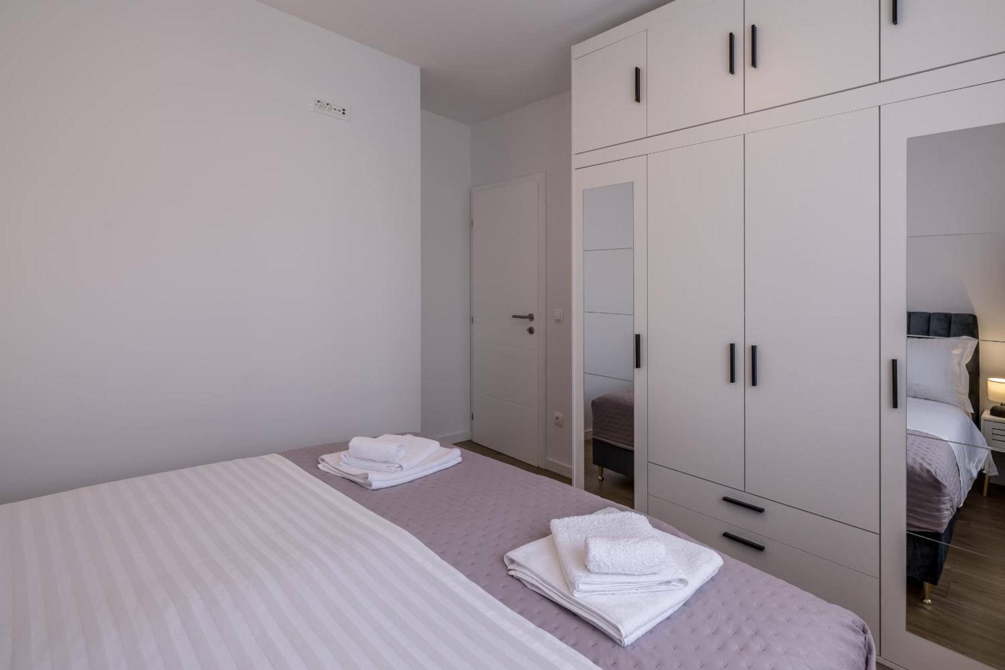 Adriatic Nest, Cozy And Modern Two Bedroom Apartment Каштела Экстерьер фото