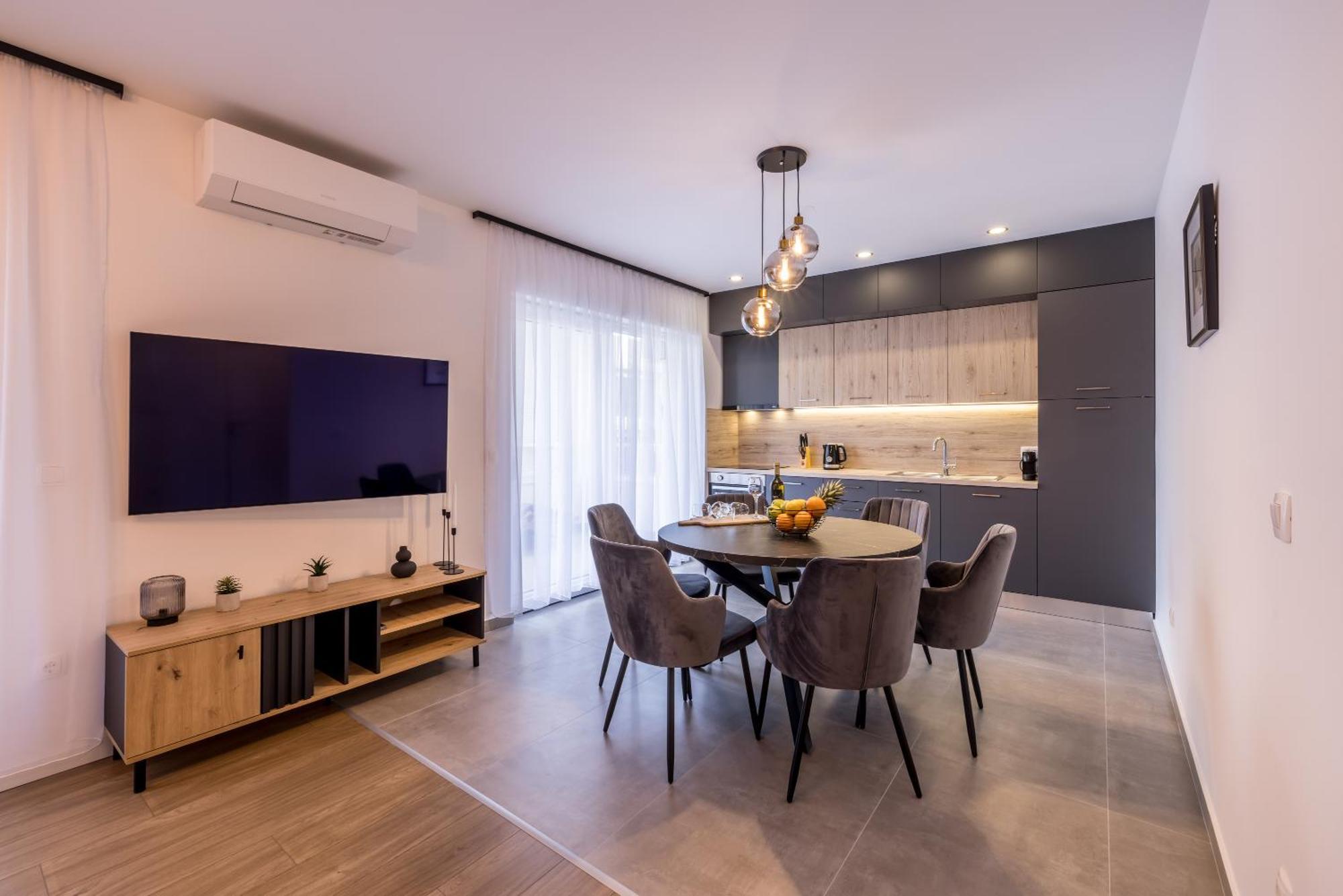 Adriatic Nest, Cozy And Modern Two Bedroom Apartment Каштела Экстерьер фото