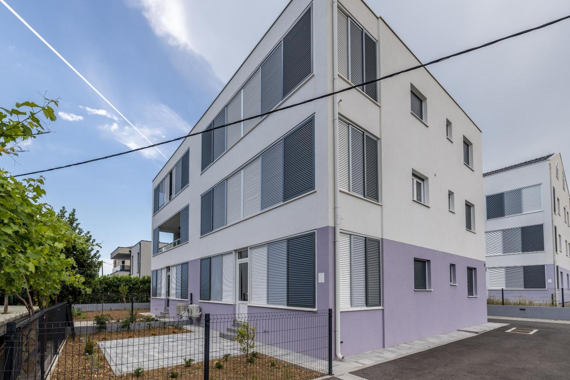 Adriatic Nest, Cozy And Modern Two Bedroom Apartment Каштела Экстерьер фото