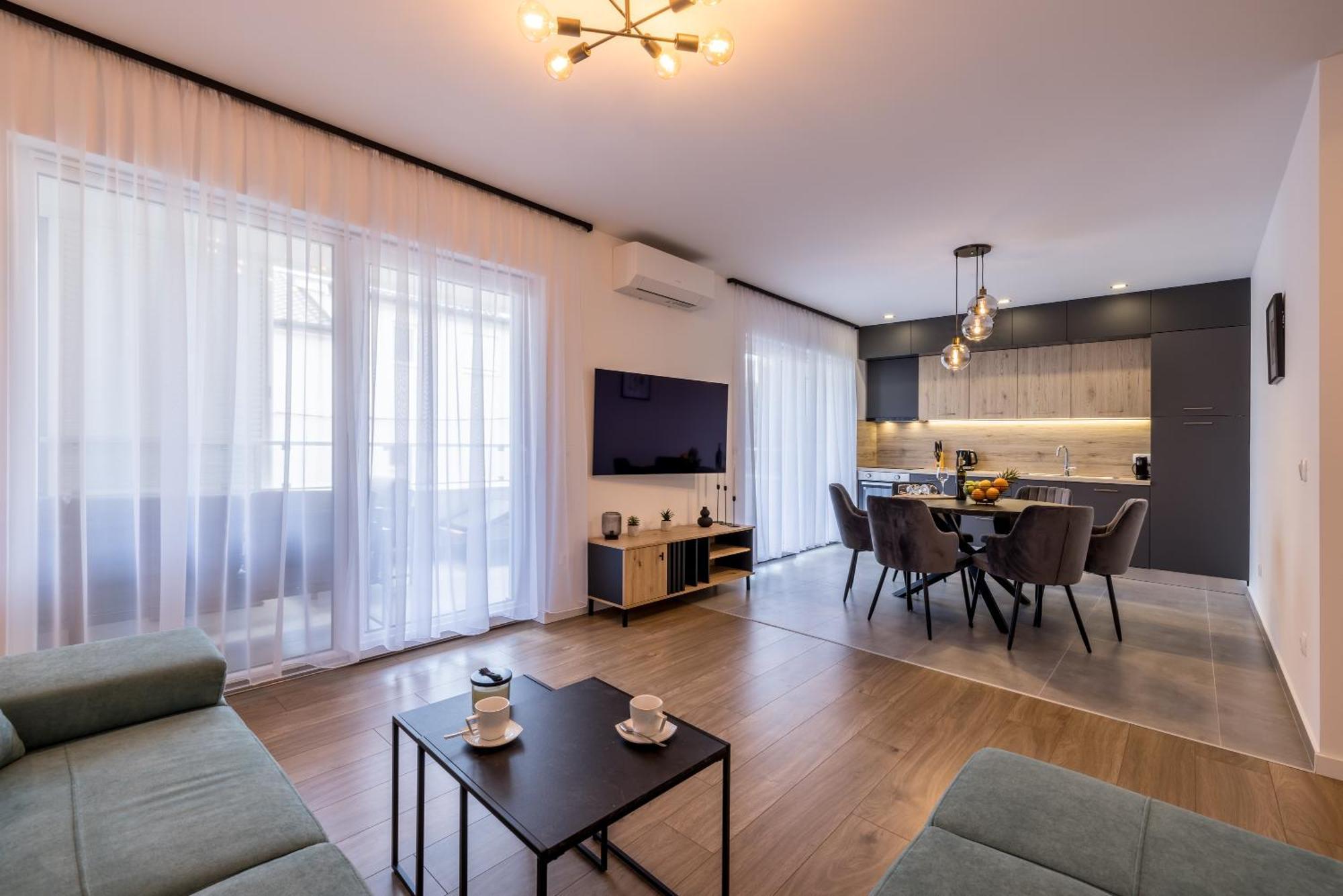 Adriatic Nest, Cozy And Modern Two Bedroom Apartment Каштела Экстерьер фото